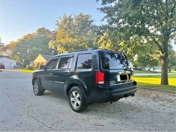 2010 Honda Pilot EX 4dr Front-wheel Drive Automatic — photo 3