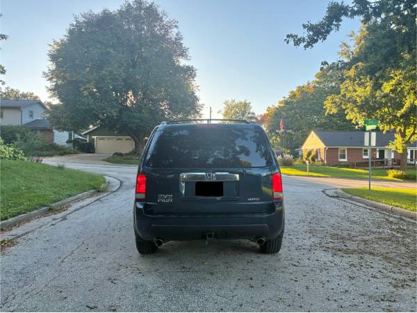 2010 Honda Pilot EX 4dr Front-wheel Drive Automatic — photo 4