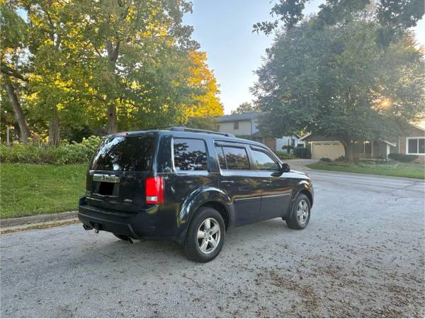 2010 Honda Pilot EX 4dr Front-wheel Drive Automatic — photo 5