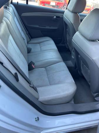 2012 Chevrolet Malibu 1LT — photo 11