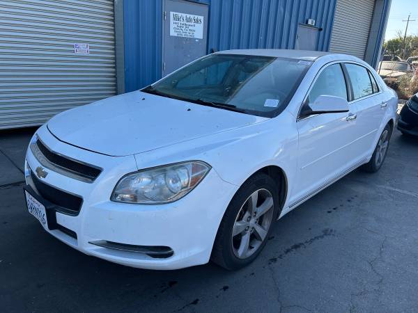 2012 Chevrolet Malibu 1LT — photo 1