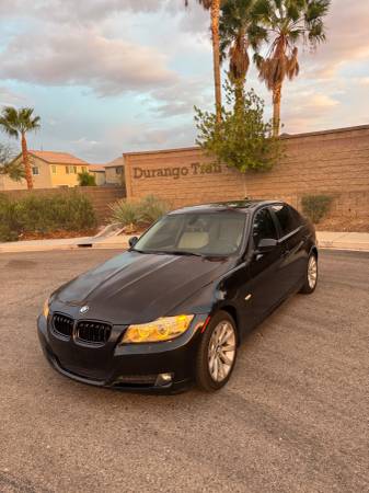 2011 BMW 328i — photo 3