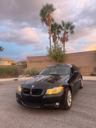 2011 BMW 328i — photo 10