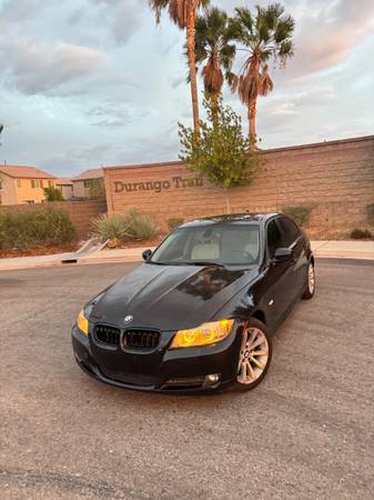 2011 BMW 328i — photo 9