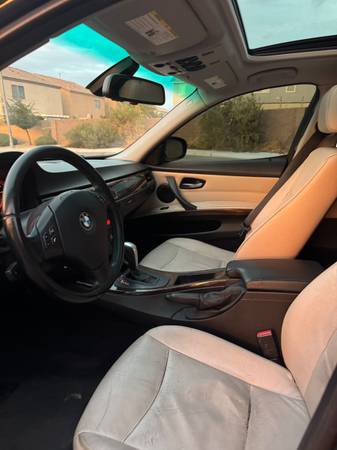 2011 BMW 328i — photo 6