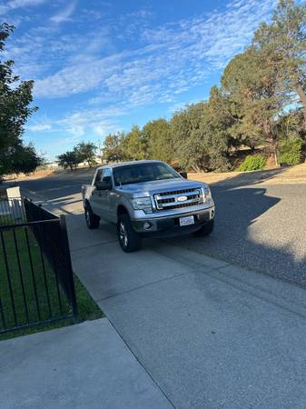 2013 Ford F 150 XLT 4x2 Regular Cab Styleside 8 ft. box 145 in. WB Automatic — photo 5