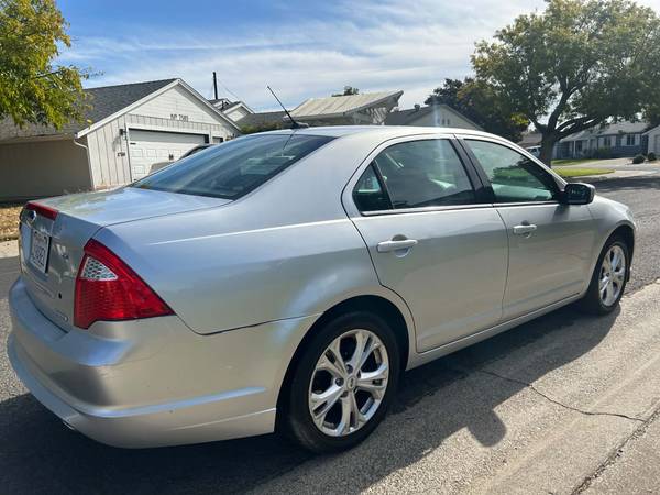 2012 Ford Fusion S 4dr Front-wheel Drive Sedan Manual — photo 4