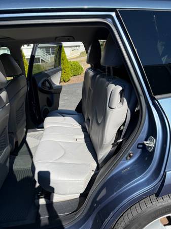 2012 Toyota Rav4 Limited V6 4dr Front-wheel Drive Automatic — photo 5