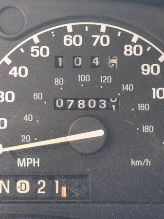 1997 Ford Explorer XL 4dr SUV — photo 3
