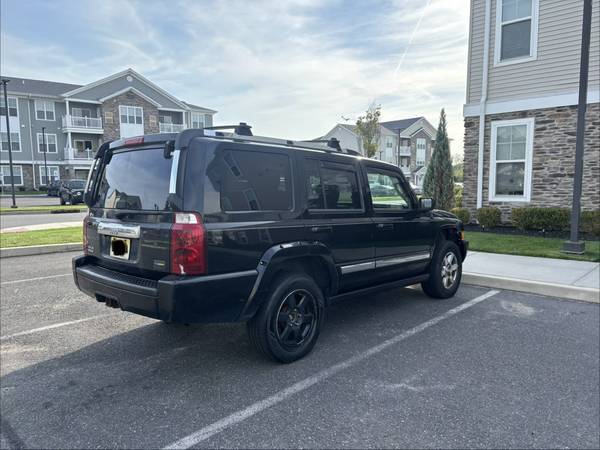 2007 Jeep Commander Sport 4dr 4x2 Automatic — photo 3