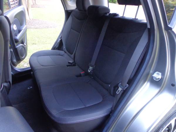 2014 KIA Soul ! 4dr Hatchback Automatic — photo 6