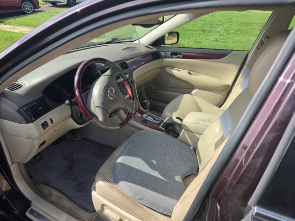 2004 Lexus ES 330 Base 4dr Sedan Automatic — photo 5