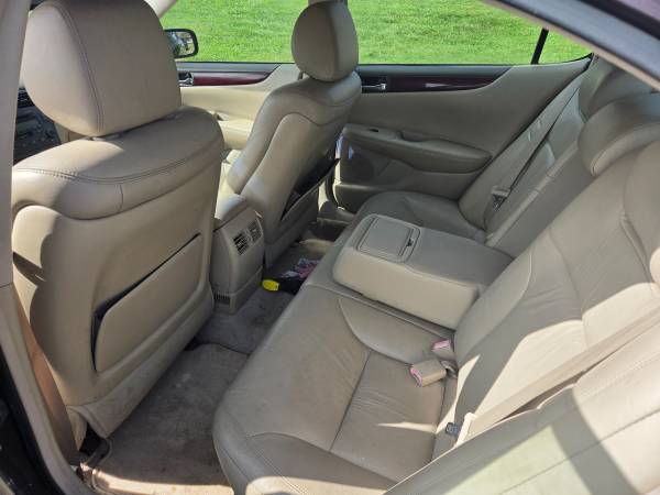 2004 Lexus ES 330 Base 4dr Sedan Automatic — photo 6