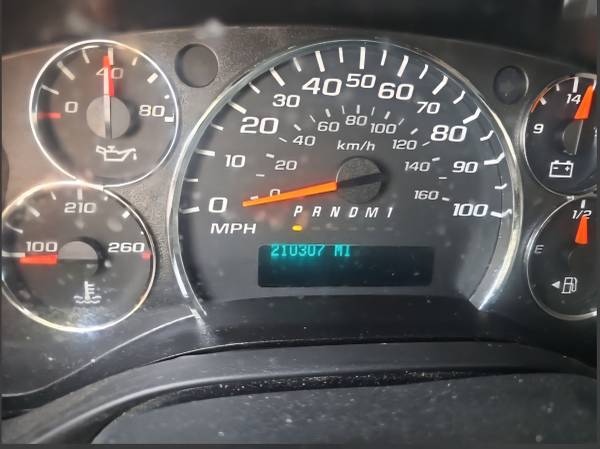 2014 Chevrolet Express 3500 DIESEL Rear-wheel Drive Cargo Van Automatic — photo 8