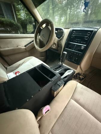 2008 Ford Explorer XLT 4dr 4x4 Automatic — photo 5