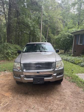 2008 Ford Explorer XLT 4dr 4x4 Automatic — photo 3