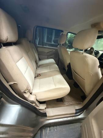 2008 Ford Explorer XLT 4dr 4x4 Automatic — photo 9