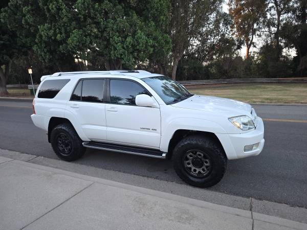 2004 Toyota 4runner Limited V8 4x2 Automatic — photo 2
