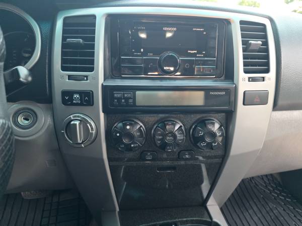 2004 Toyota 4runner Limited V8 4x2 Automatic — photo 5