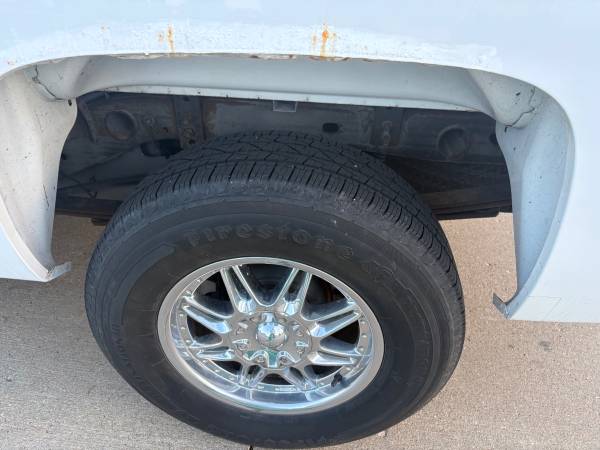 2011 Chevrolet Silverado 1500 LT 4x2 Regular Cab 8 ft. box 133 in. WB Automatic — photo 11