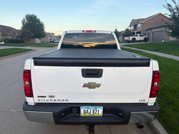 2011 Chevrolet Silverado 1500 LT 4x2 Regular Cab 8 ft. box 133 in. WB Automatic — photo 8