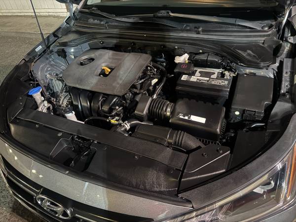 2019 Hyundai Elantra SEL 4dr Sedan Automatic — photo 6