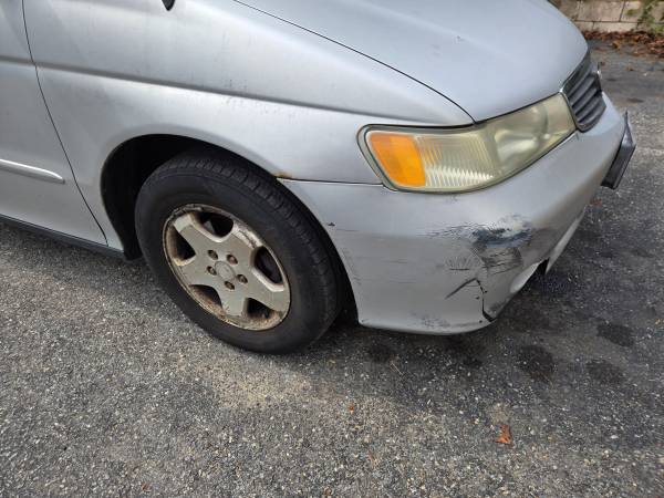 2001 Honda Odyssey LX Passenger Van Automatic — photo 11