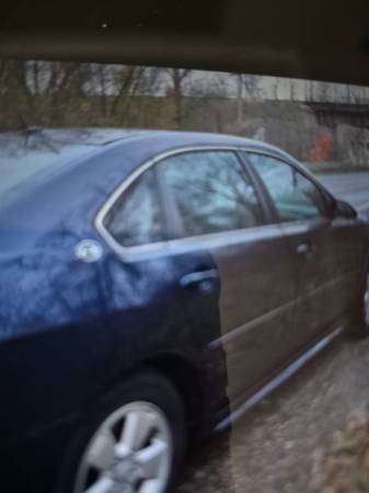 2009 Chevrolet Impala LT 4dr Sedan Automatic — photo 12