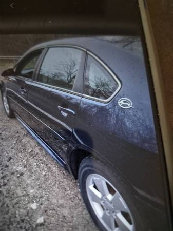 2009 Chevrolet Impala LT 4dr Sedan Automatic — photo 10