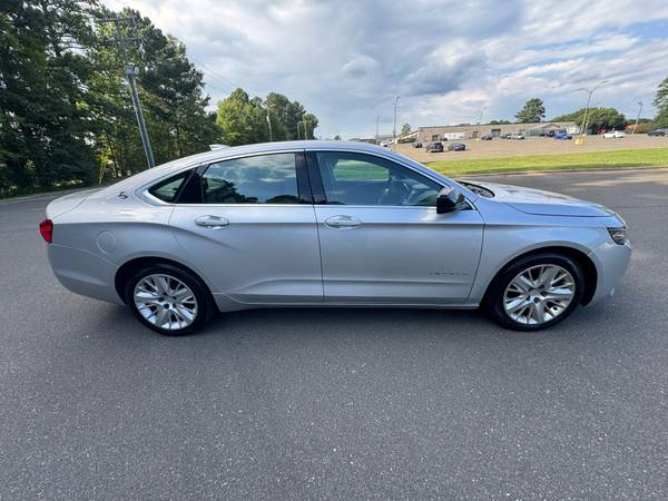 2019 Chevrolet Impala LT 4dr Sedan Automatic — photo 9