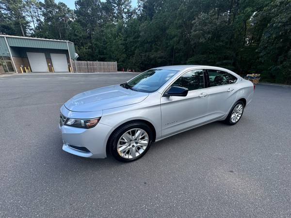 2019 Chevrolet Impala LT 4dr Sedan Automatic — photo 3