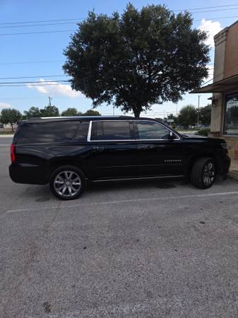 2017 Chevrolet Suburban Premier — photo 2