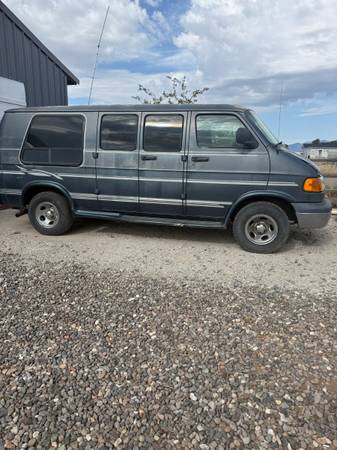 2000 Dodge RAM VAN 1500 Base — photo 3