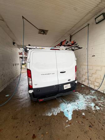 2017 Ford Transit 250 Base Low Roof Cargo Van 129.9 in. WB Automatic — photo 6