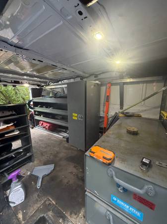2017 Ford Transit 250 Base Low Roof Cargo Van 129.9 in. WB Automatic — photo 12