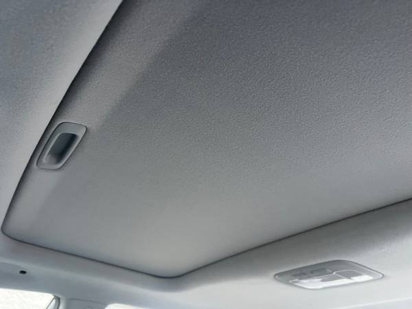 2008 Hyundai Sonata SE 4dr Sedan Manual — photo 9