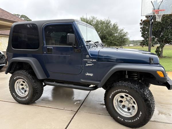 2001 Jeep Wrangler SE — photo 1