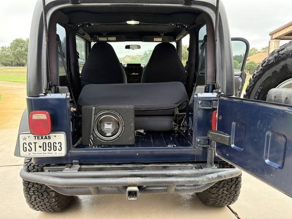 2001 Jeep Wrangler SE — photo 8
