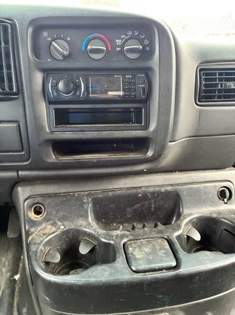 2002 Chevrolet Express Upfitter G3500 Cargo Van Automatic — photo 7