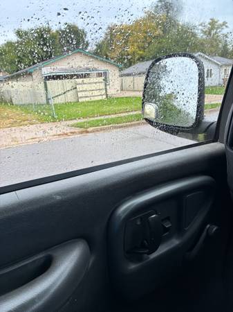 2002 Chevrolet Express Upfitter G3500 Cargo Van Automatic — photo 9