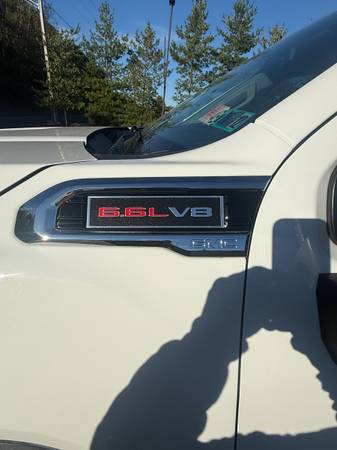 2021 GMC Sierra 2500hd AT4 — photo 3