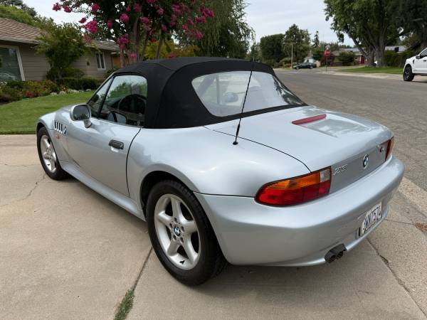 1997 BMW Z3 — photo 3