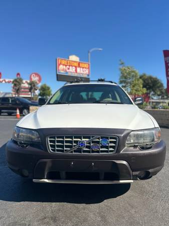 2004 Volvo Xc70 2.5T — photo 1