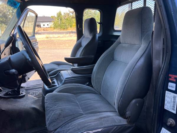 1992 Dodge RAM 150 LE 2dr Standard Cab LB — photo 9