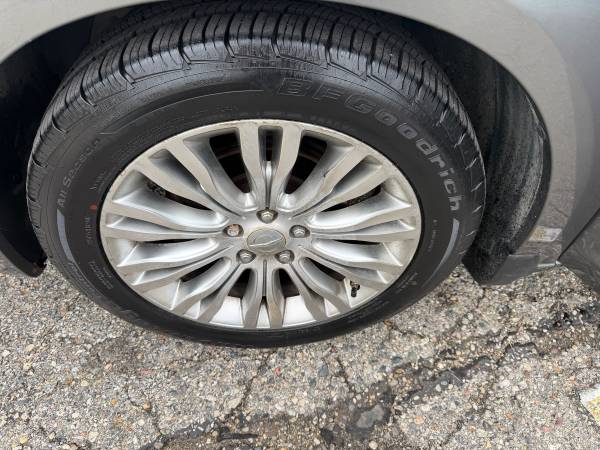 2013 Chrysler 200 Limited 2dr Convertible Automatic — photo 12