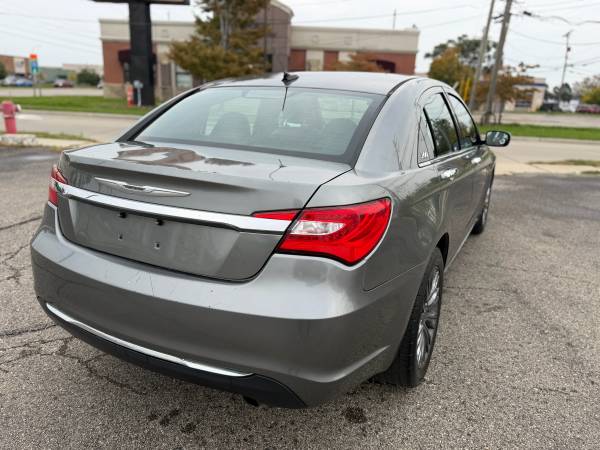 2013 Chrysler 200 Limited 2dr Convertible Automatic — photo 7