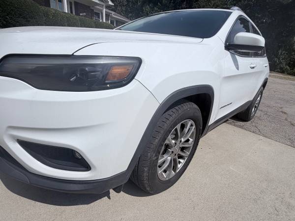 2019 Jeep Cherokee Latitude 4dr Front-wheel Drive Automatic — photo 4