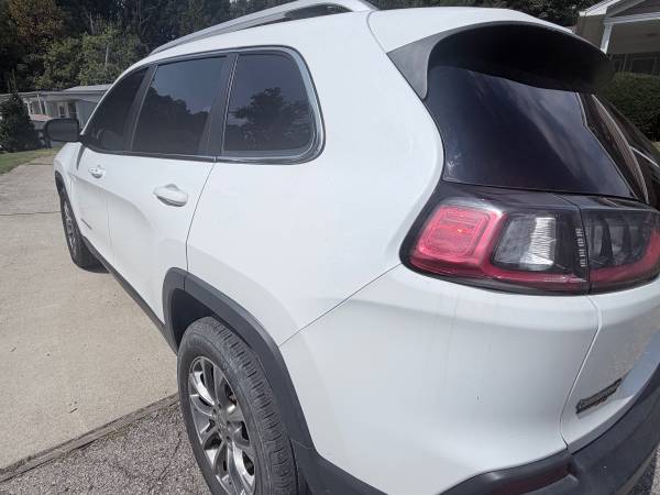 2019 Jeep Cherokee Latitude 4dr Front-wheel Drive Automatic — photo 12