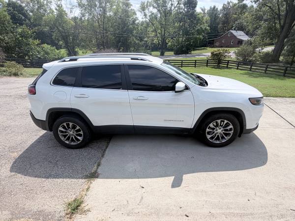 2019 Jeep Cherokee Latitude 4dr Front-wheel Drive Automatic — photo 6