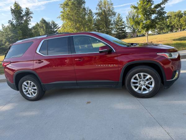 2018 Chevrolet Traverse LS All-wheel Drive Automatic — photo 3